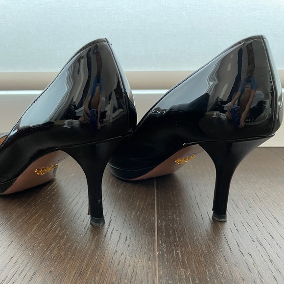 Authentic Prada black patent leather heels 37 - Picture 3 of 5